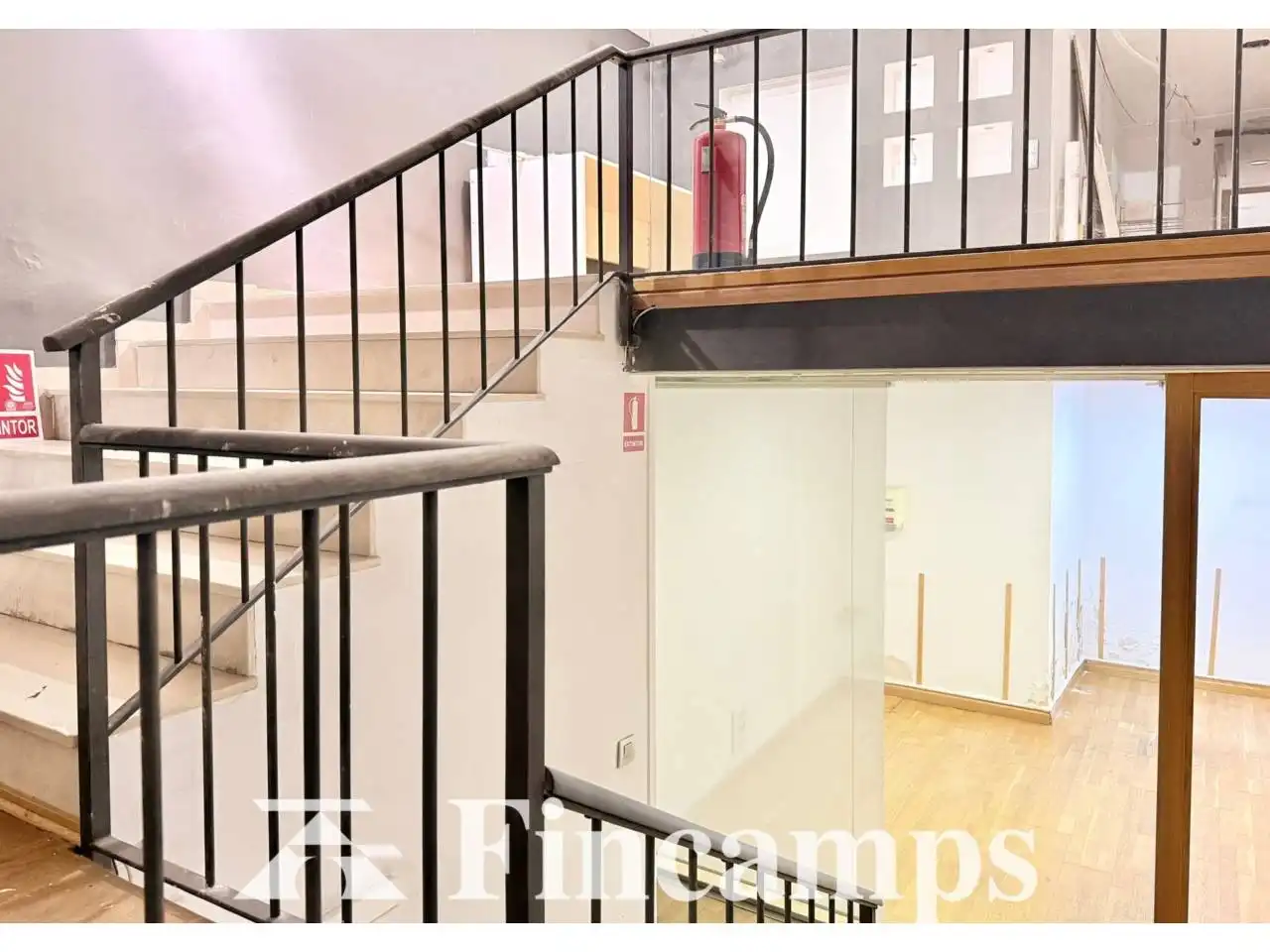 Commercial properties for rent in Sabadell  with Air Conditioner and Alarm