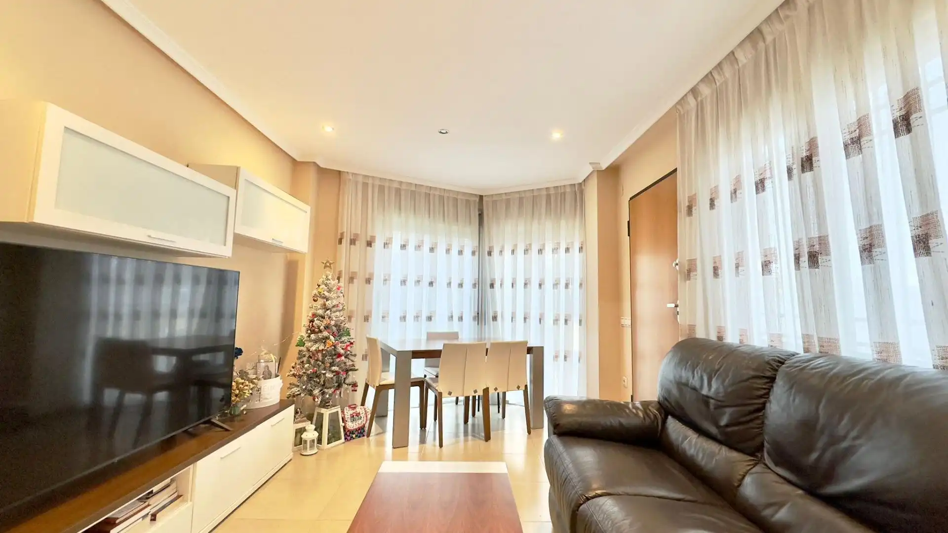 Wohnzimmer von Gebäude zum Verkauf in Torrevieja