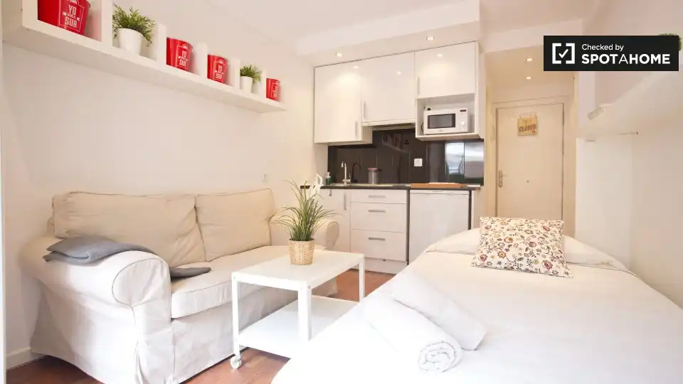 Appartamento con terrazza in affitto a Chamartín, imagen 4