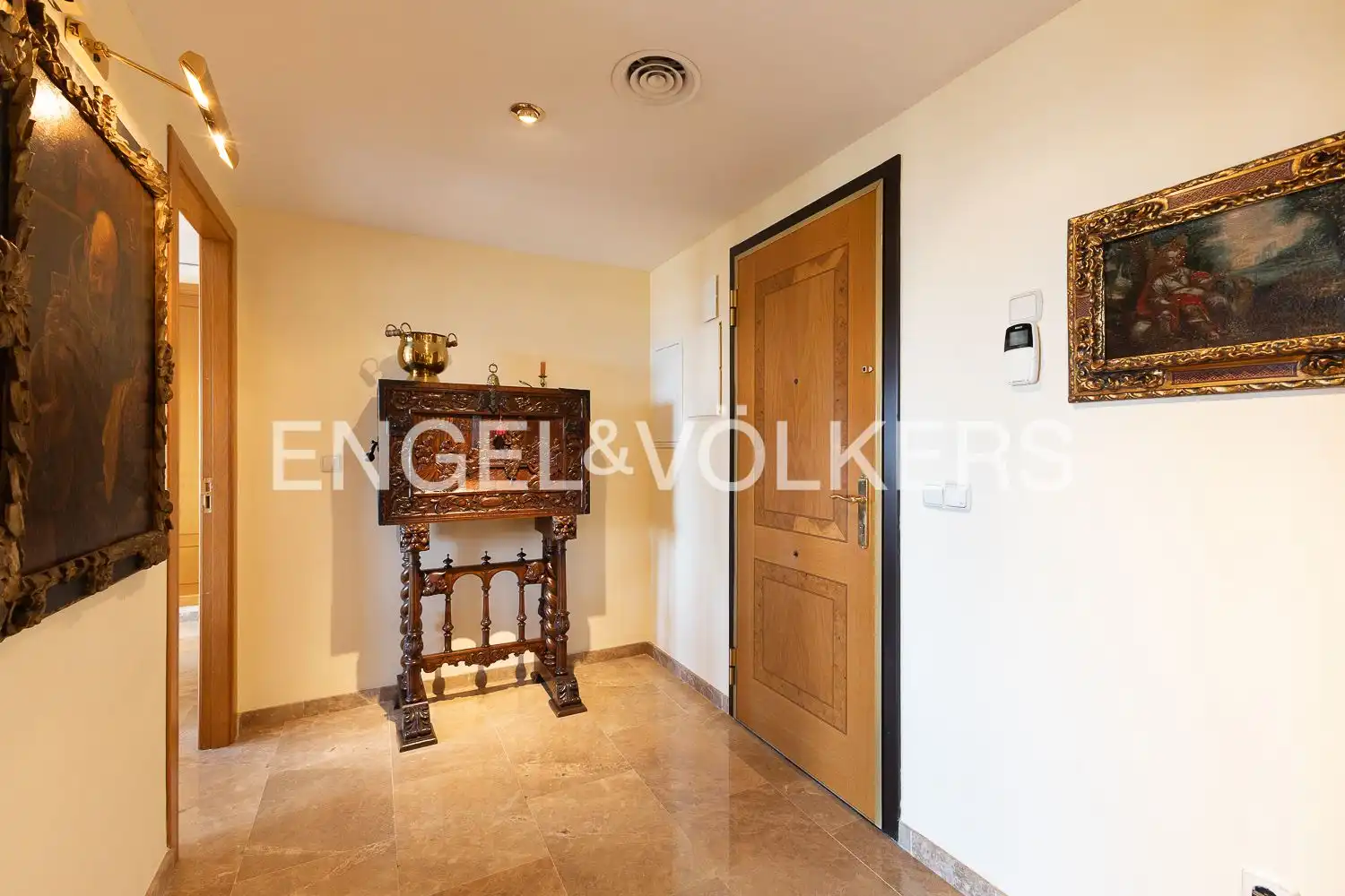 Flat with terrace for sale in Avinguda de les Corts Valencianes, imagen 5