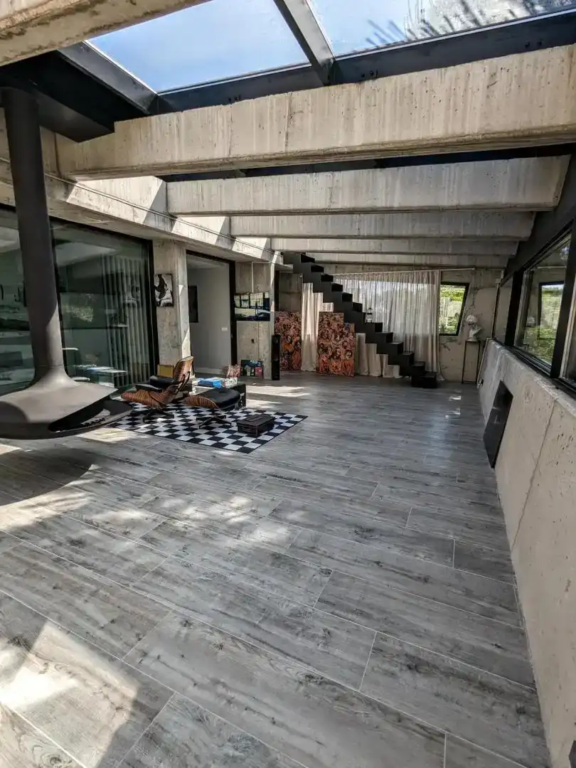 Sala d'estar de Casa o xalet en venda en Pozuelo de Alarcón amb Aire condicionat, Piscina i Balcó