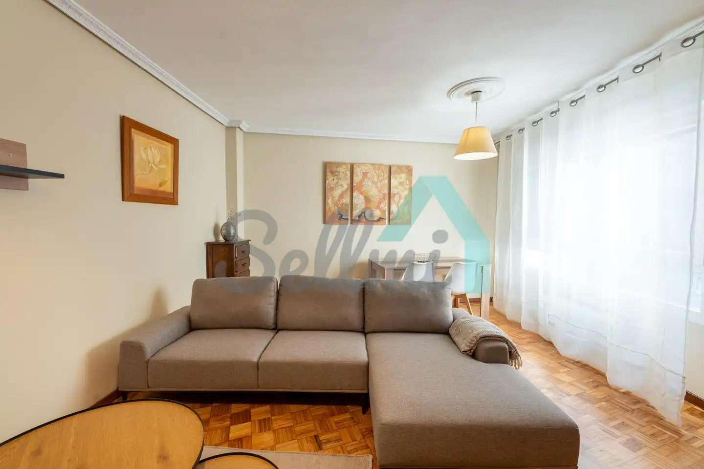 Piso con ascensor en alquiler en Calle Campoamor, imagen 2