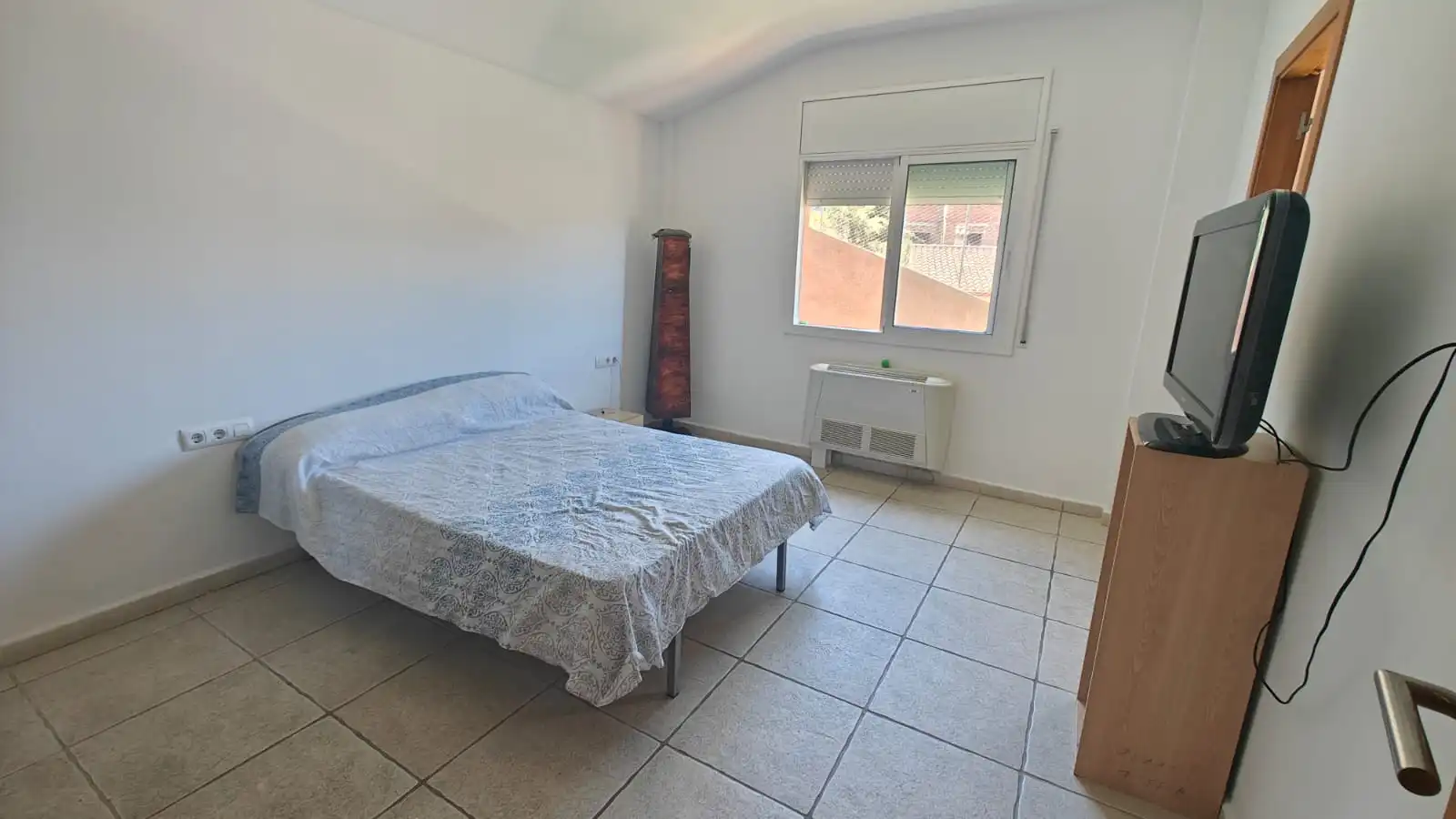 Schlafzimmer von Haus oder Chalet zum Verkauf in Castellet i la Gornal mit Klimaanlage, Heizung und Privatgarten