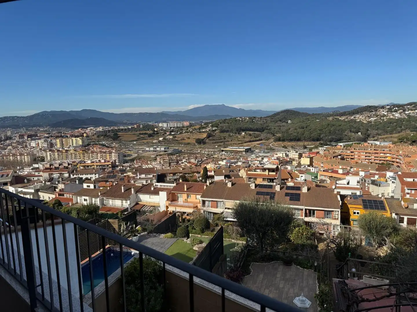 Außenansicht von Einfamilien-Reihenhaus zum Verkauf in Blanes