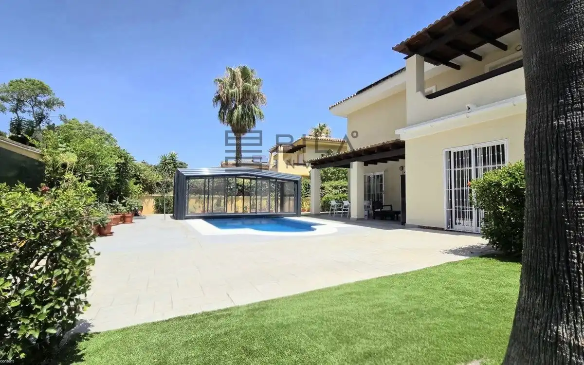 Vista exterior de Casa o chalet en venta en Mijas con Aire acondicionado, Terraza y Piscina