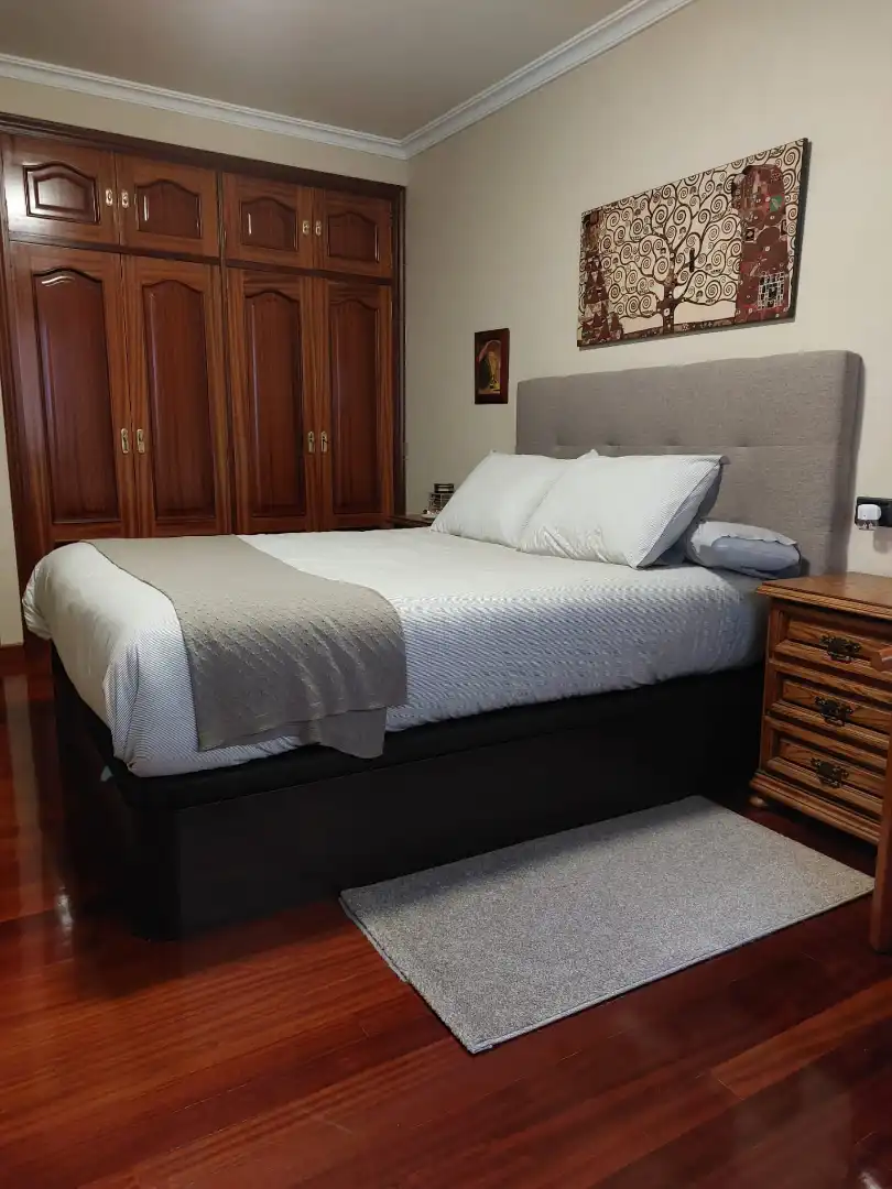 Habitación de Piso en venta en Pontevedra Capital  con Calefacción, Parquet y Trastero