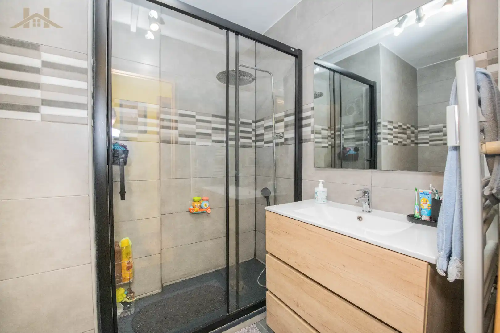 Baño de Piso en venta en Fuenlabrada con Aire acondicionado, Calefacción y Parquet