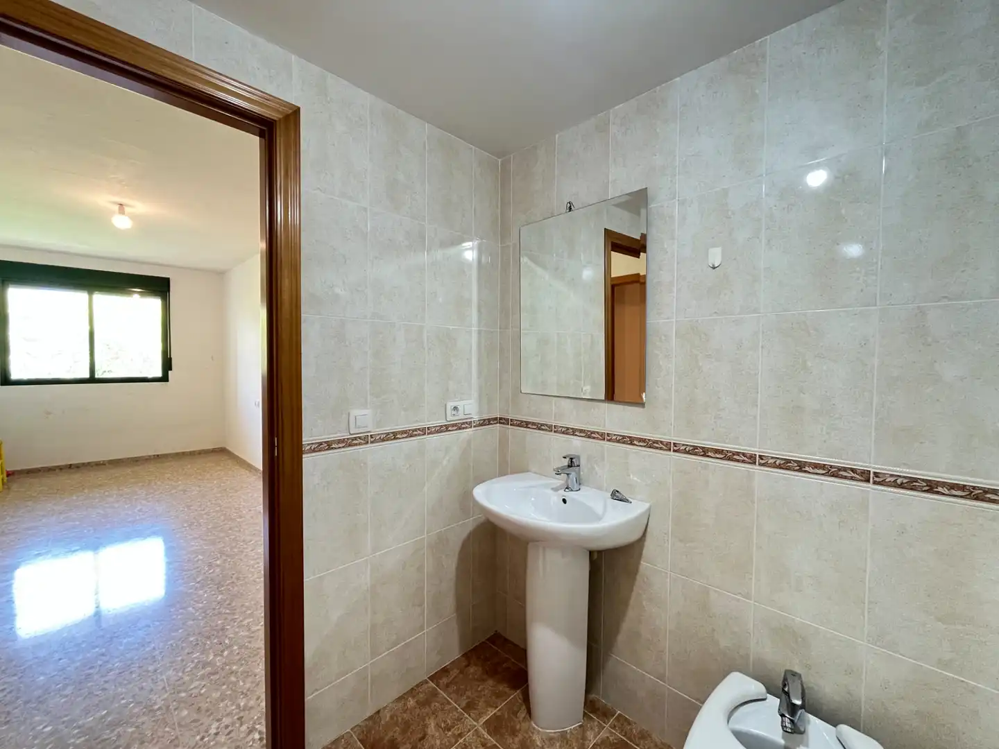 Bathroom of Flat for sale in Faura  with Air Conditioner and Oven