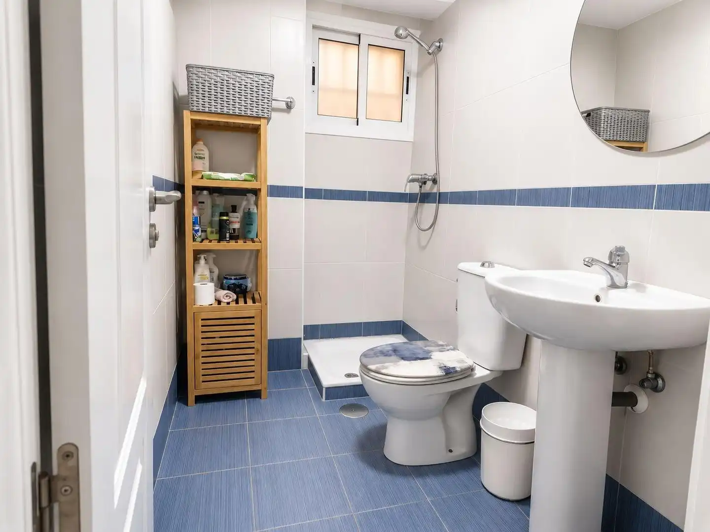 Bathroom of Flat for sale in Roquetas de Mar