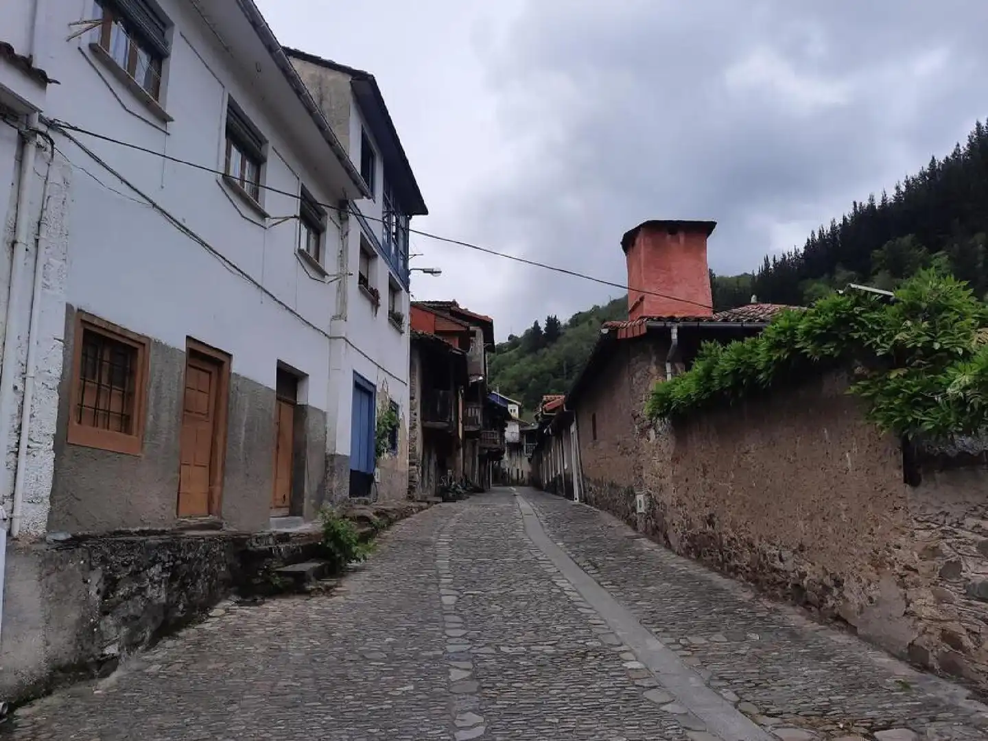 Vista exterior de Casa o xalet en venda en Cangas del Narcea
