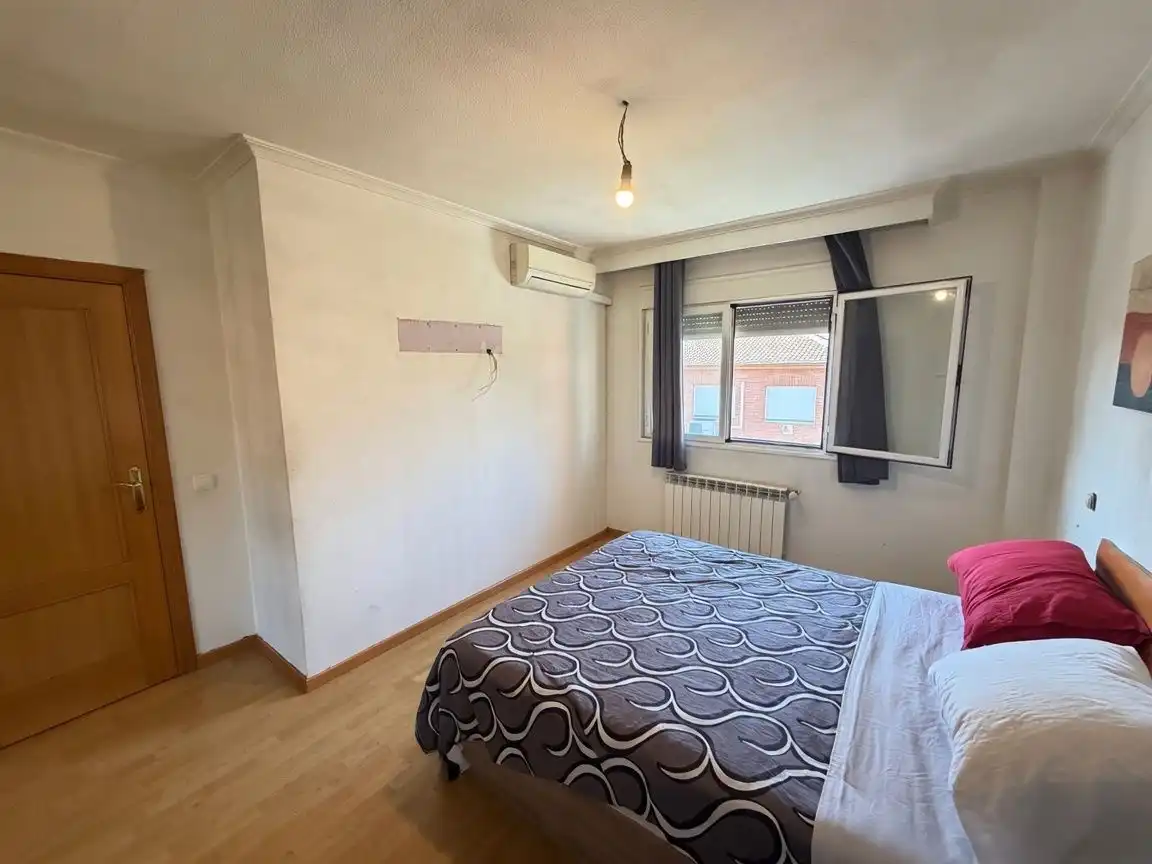 Adosado con jardín en venta en Torrejón del Rey, imagen 9