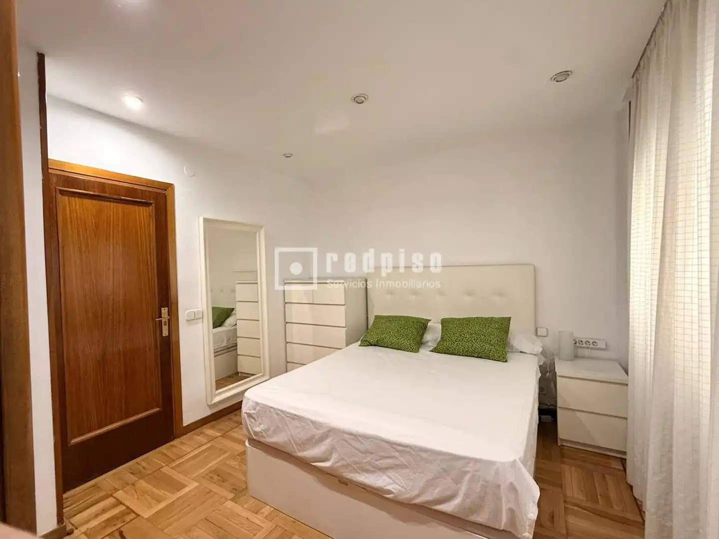 Bedroom of Flat for sale in Madrid  with Air Conditioner, Heating and Terrace