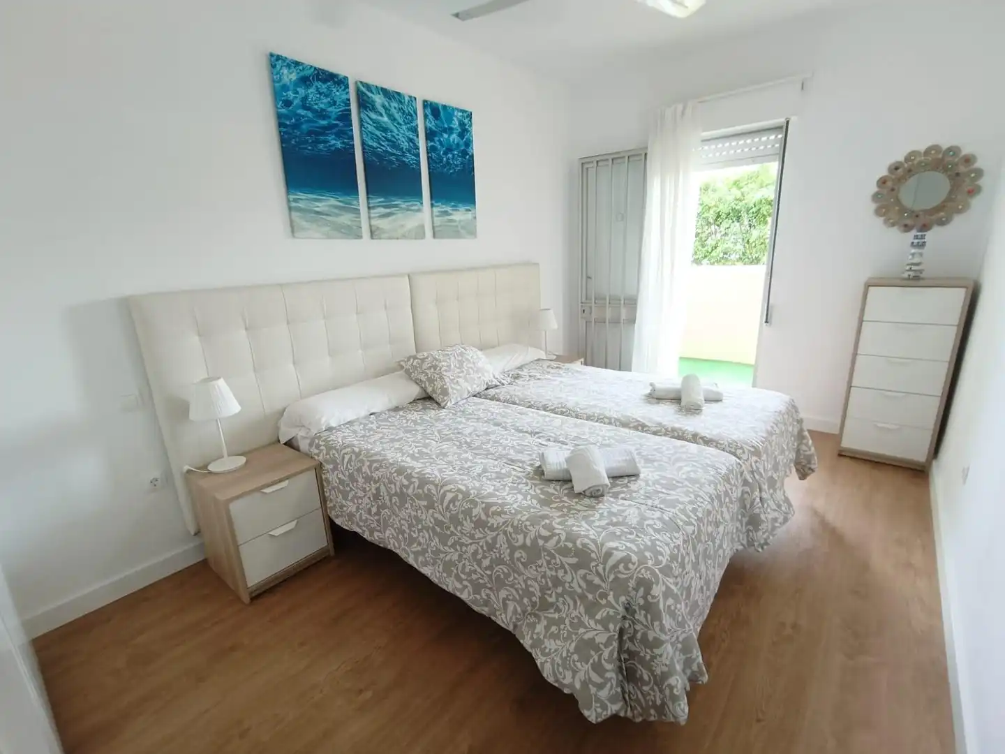 Dormitori de Apartament en venda en Benalmádena amb Aire condicionat, Jardí privat i Terrassa