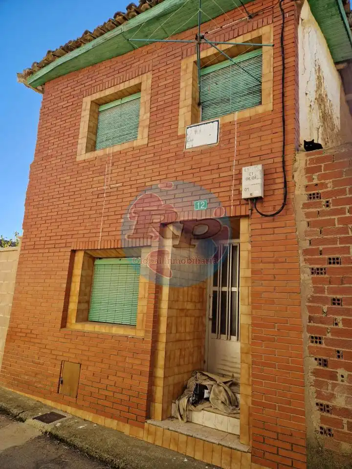 Vista exterior de Casa o chalet en venta en Gordaliza del Pino