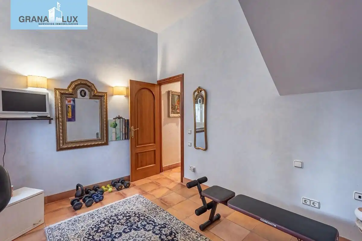 Houses for sale in Almuñécar  with Air Conditioner, Heating and Private garden
