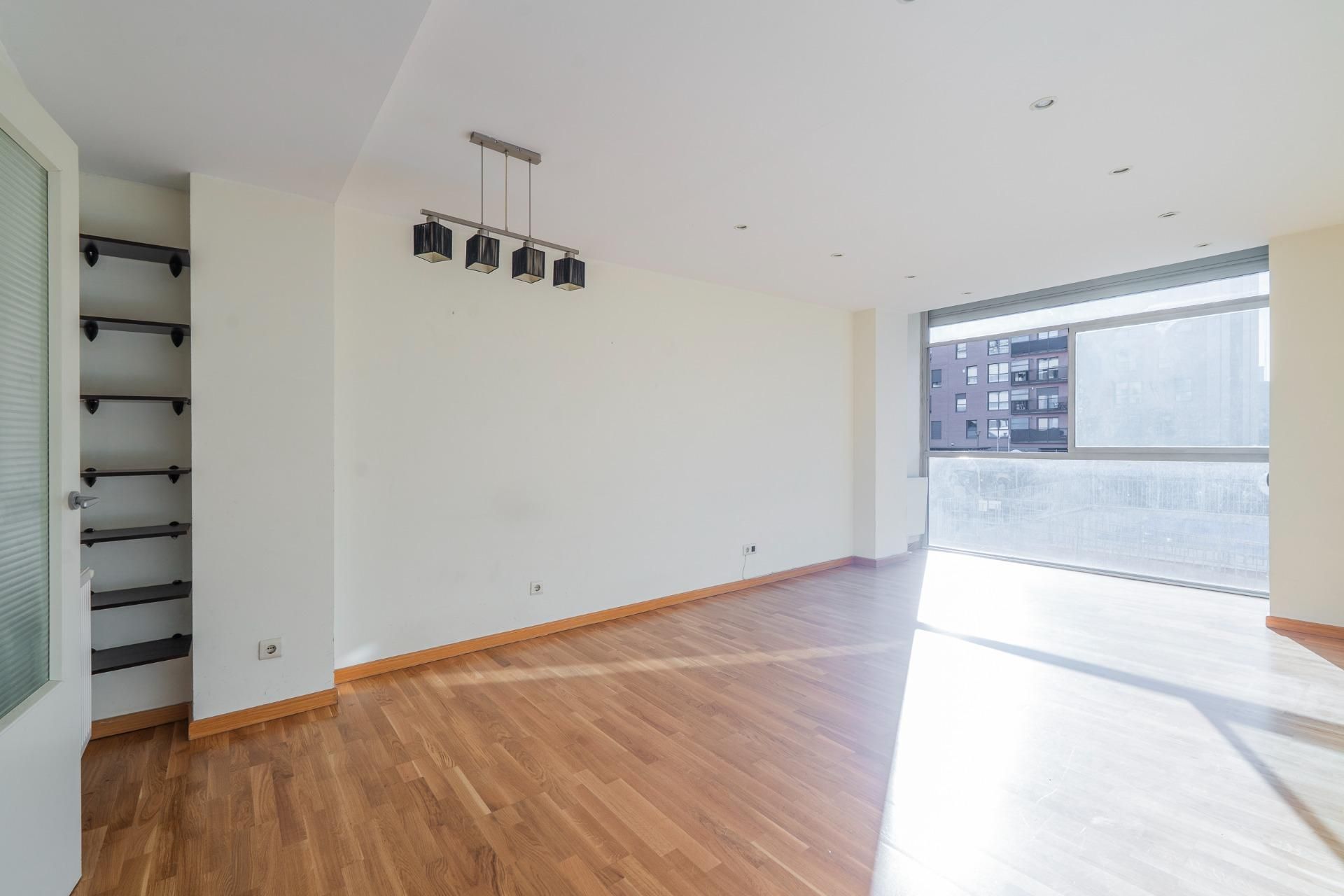 Sala de estar de Piso en venta en  Madrid Capital con Aire acondicionado, Calefacción y Trastero