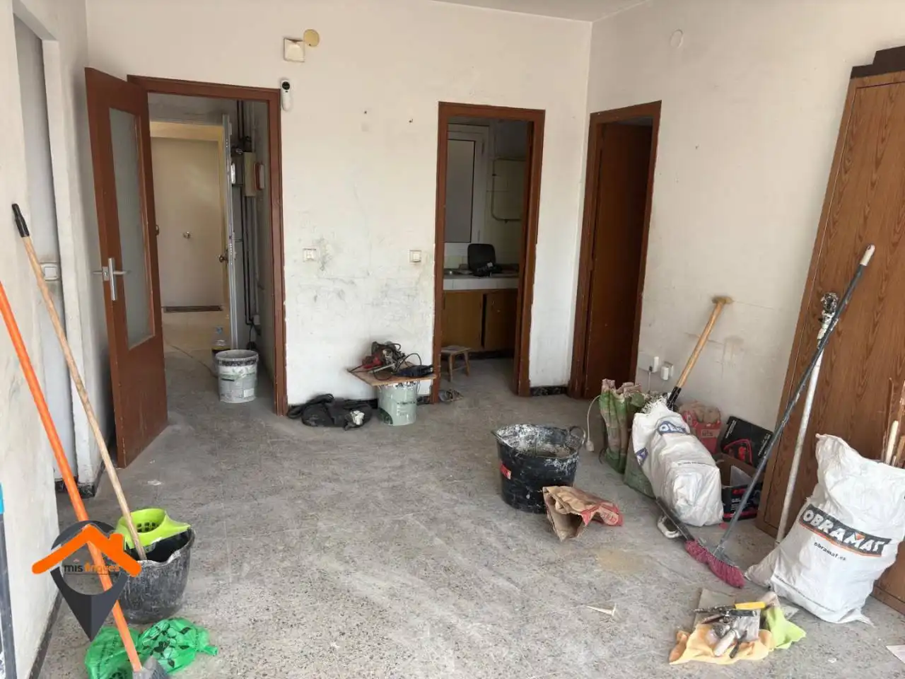 Piso en venta en Sabadell con Balcón