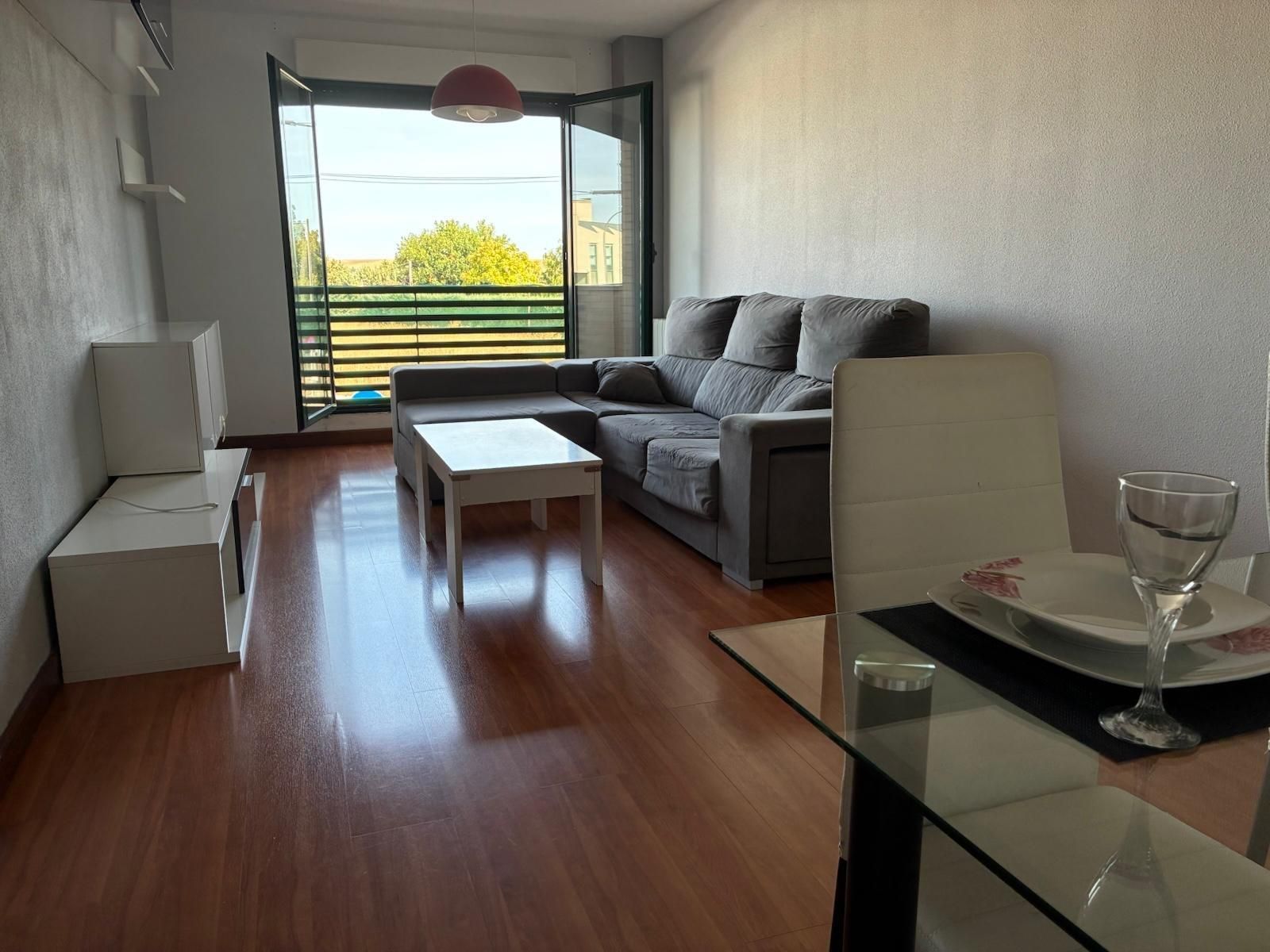 Flat for sale in Calle FRONTON-ALDEASECA ARMUÑA, Villares de la Reina