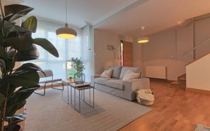 Living room of Single-family semi-detached for sale in Valle de Mena  with Terrace and Balcony