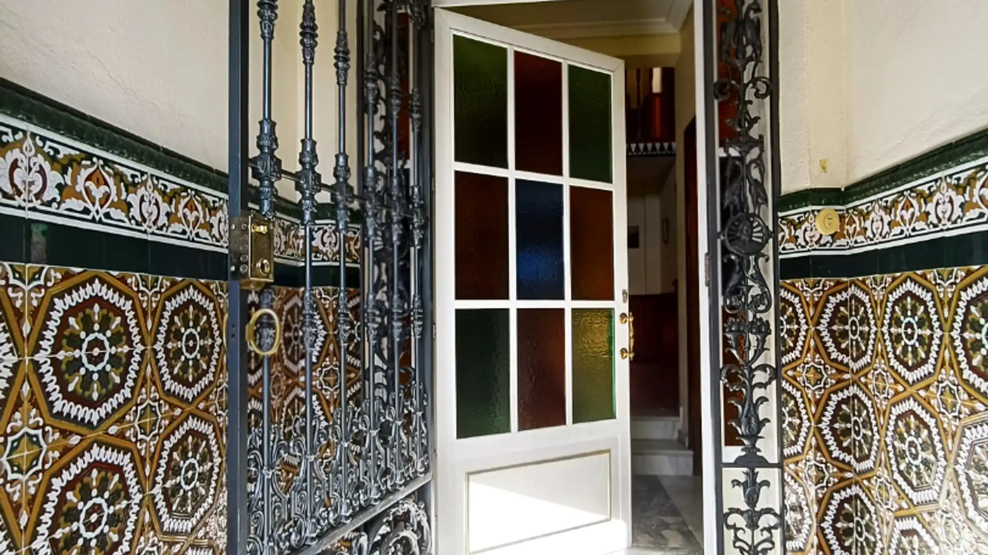 Casa adosada en venda en Villanueva del Ariscal amb Aire condicionat, Jardí privat i Terrassa