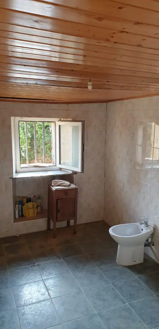 Bany de Casa o xalet en venda en Valle de Manzanedo amb Jardí privat, Moblat i Balcó