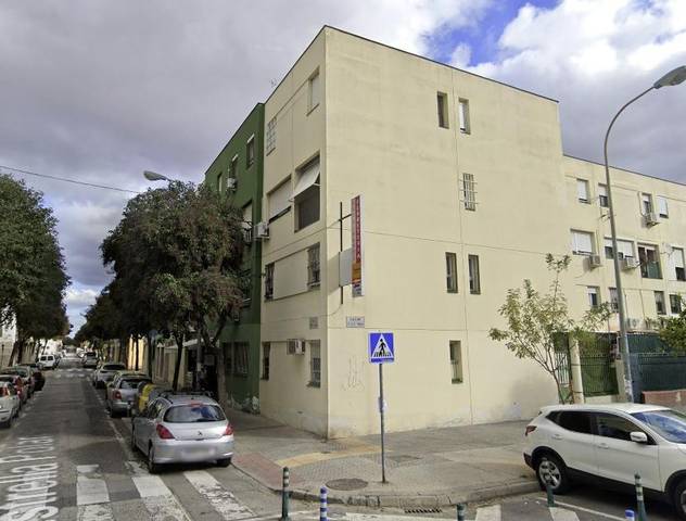 Piso en Venta en Calle ESTRELLA POLAR en Pino Montano - Consolación