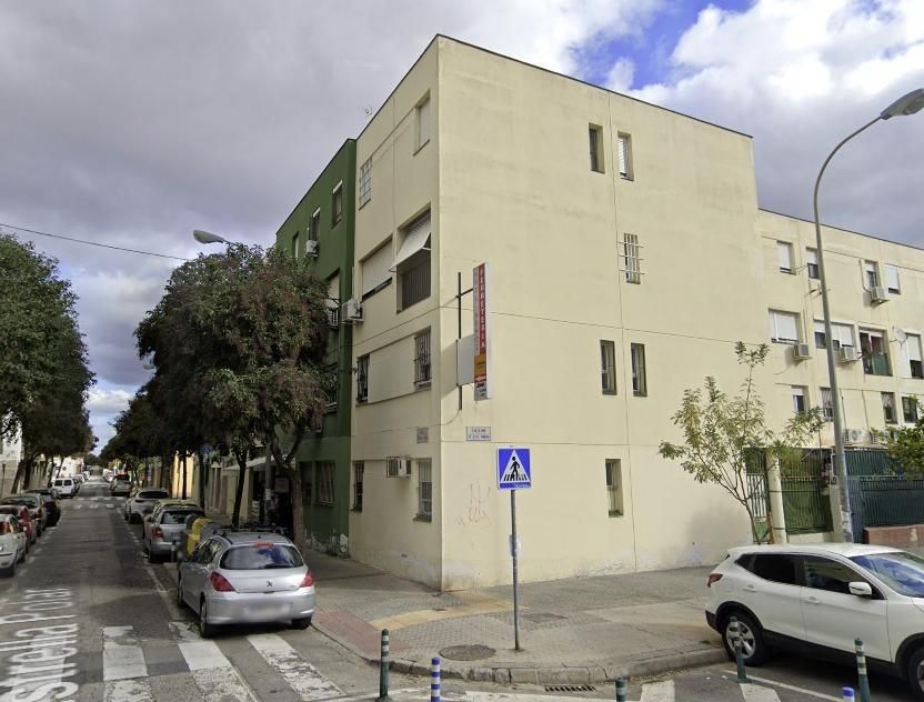 Vista exterior de Piso en venta en  Sevilla Capital