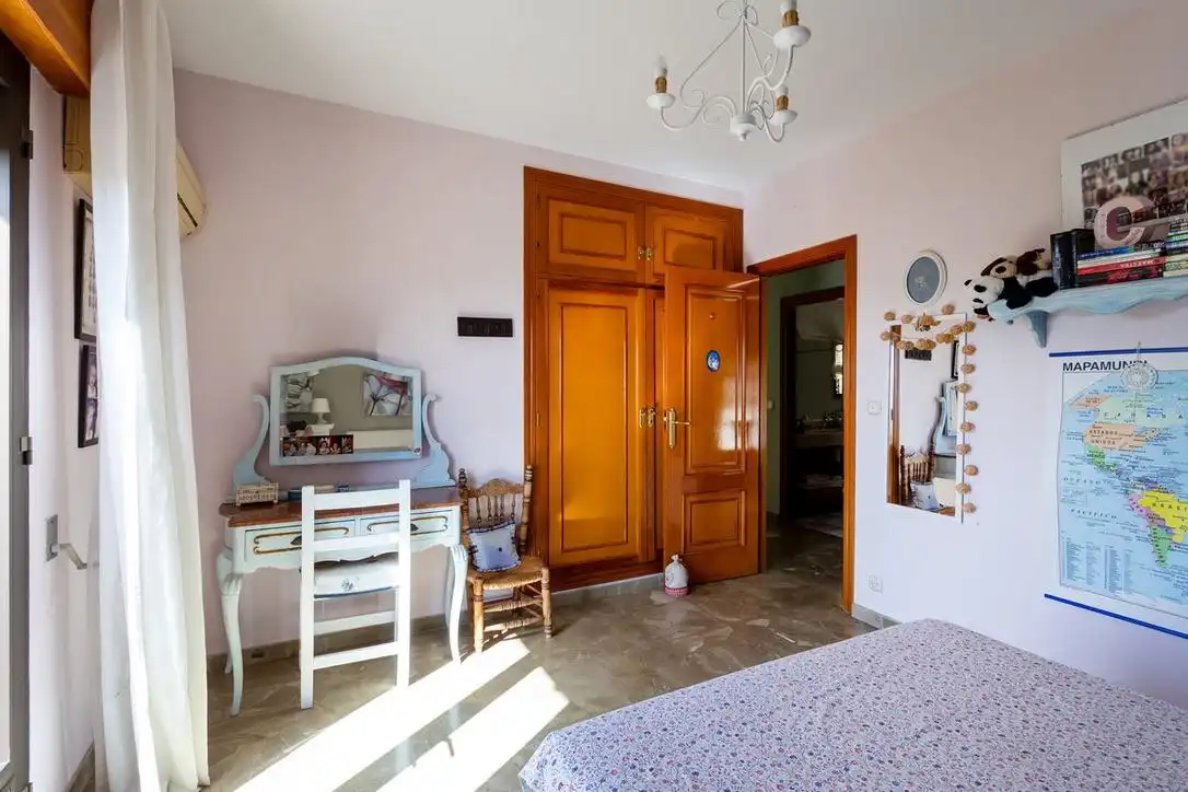 Dormitori de Casa o xalet en venda en Cotobro