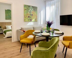 Menjador de Apartament de lloguer en Alicante / Alacant amb Balcó