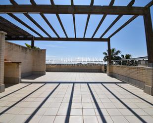 Terrassa de Pis de lloguer en Sitges amb Aire condicionat, Calefacció i Jardí privat