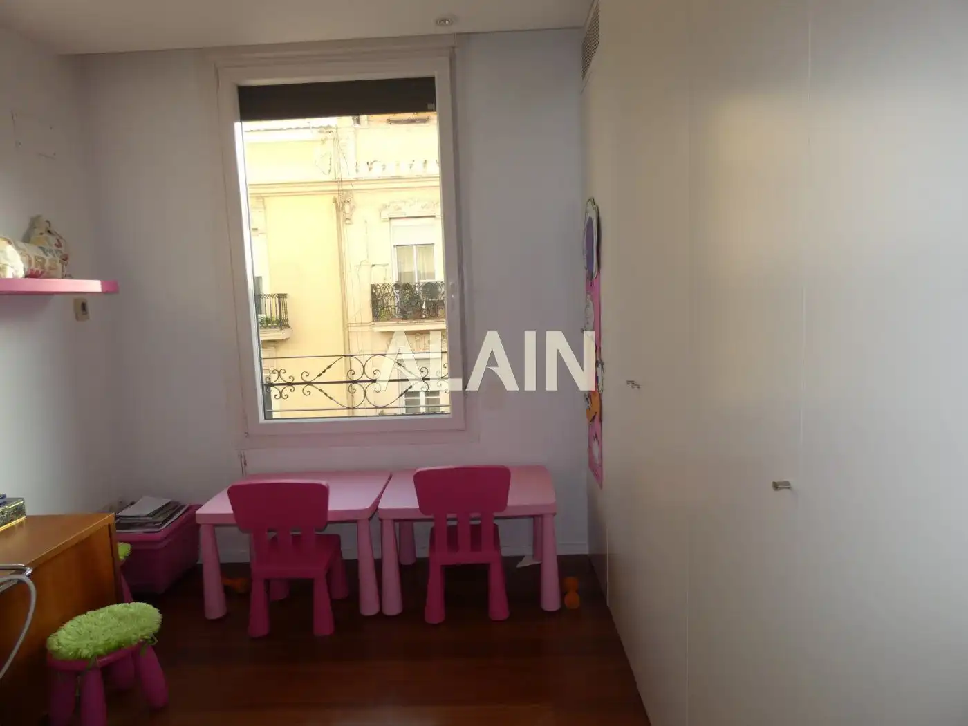 Dormitori de Pis en venda en Valencia amb Aire condicionat, Parquet i Balcó