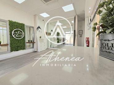 Locale commerciale in vendita a Avenida de Playa Serena