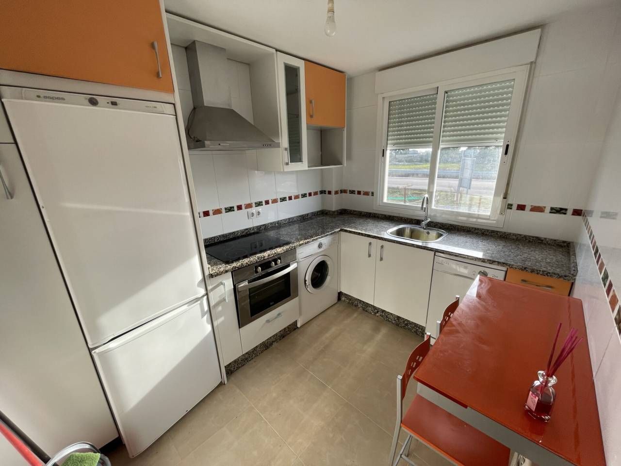 Küche von Einfamilien-Reihenhaus zum Verkauf in Bermillo de Sayago mit Heizung