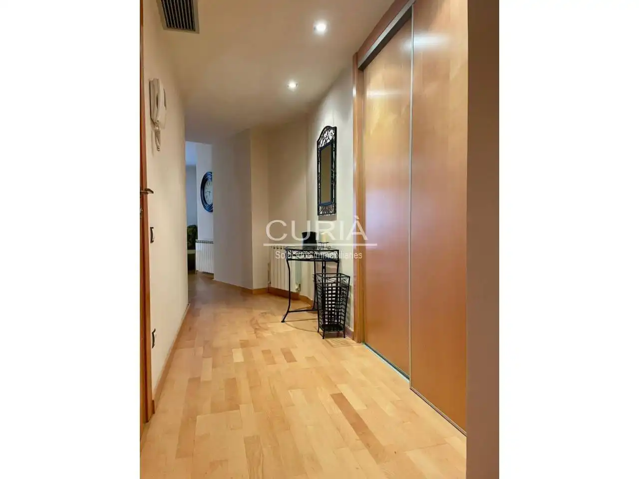 Apartament amb terrassa de lloguer a Instituts - Universitat, imagen 10