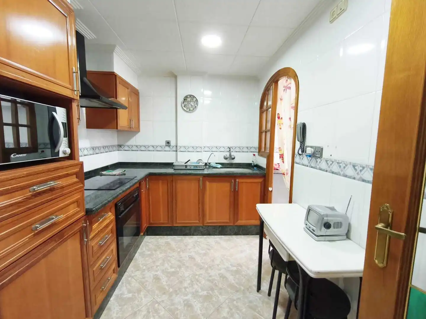 Kitchen of Flat for sale in Sueca  with Air Conditioner, Storage room and Furnished