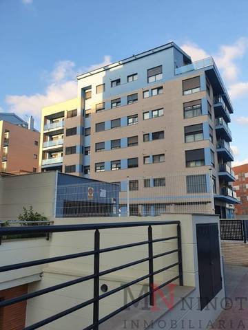 Garaje en Alquiler en Plaza Illes Columbretes