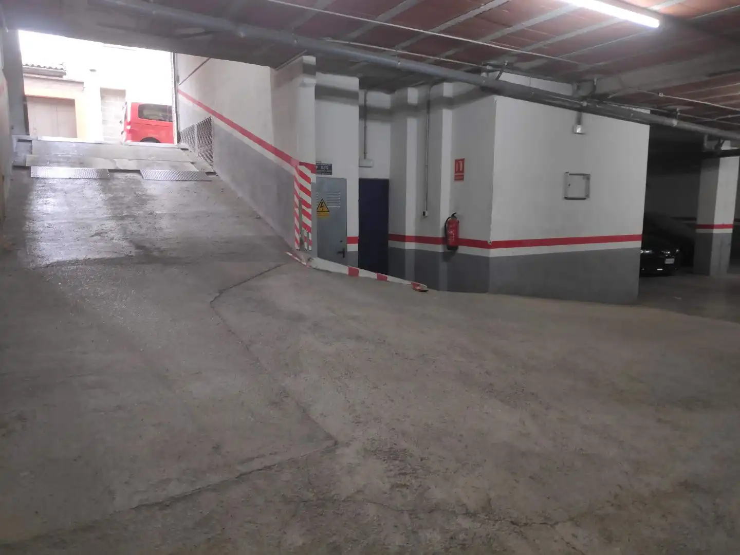 Garage zur Miete in Carrer de Sant Antoni Ma Claret, 15, Sant Hipòlit de Voltregà