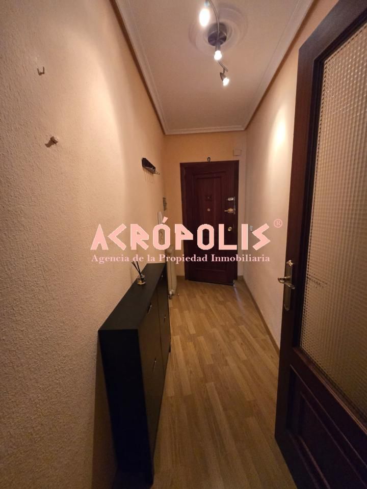 Bedroom of Flat to rent in Benavente  with Heating, Terrace and Furnished