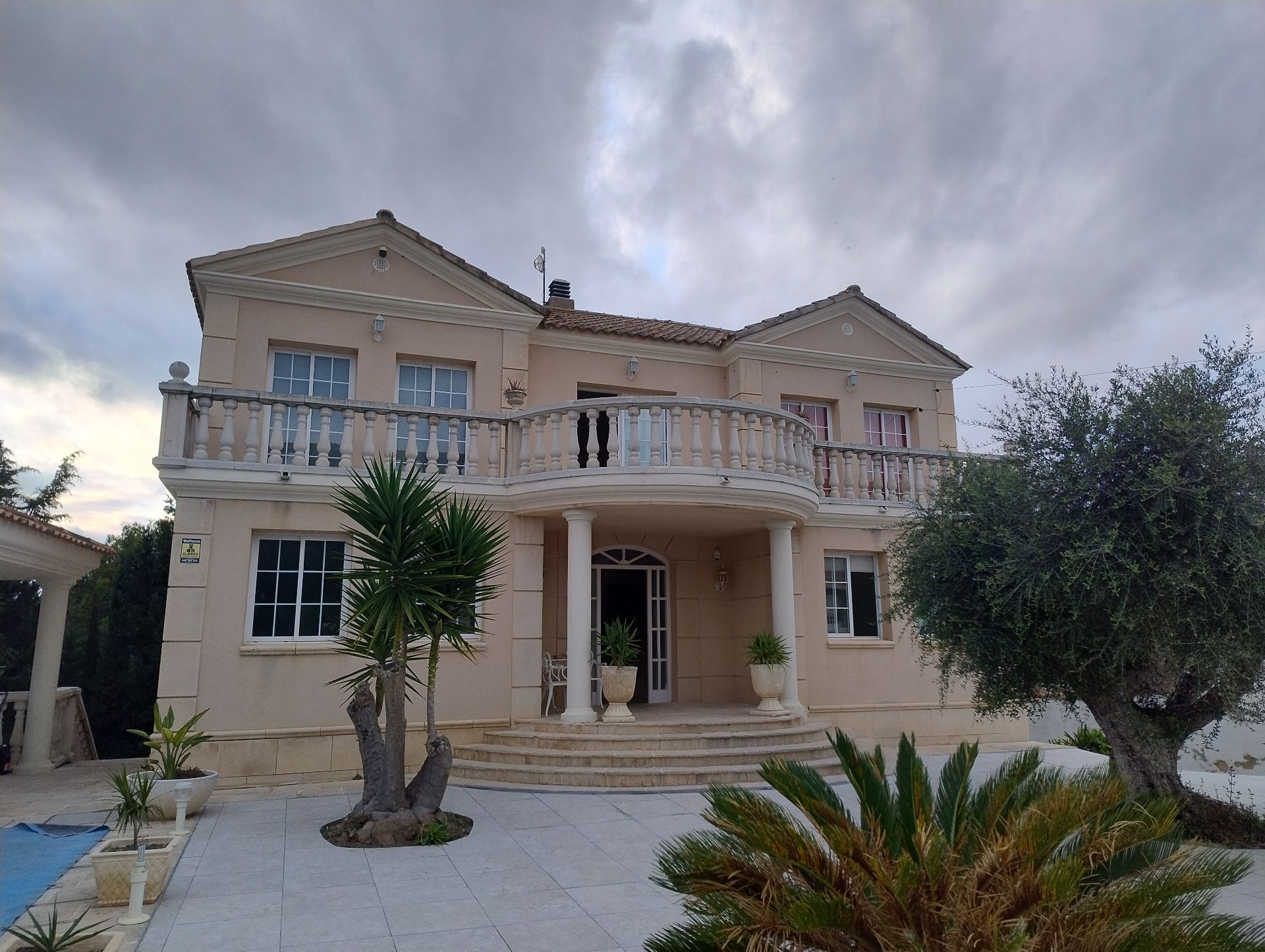 Exterior view of House or chalet for sale in Bellvei  with Heating, Private garden and Terrace