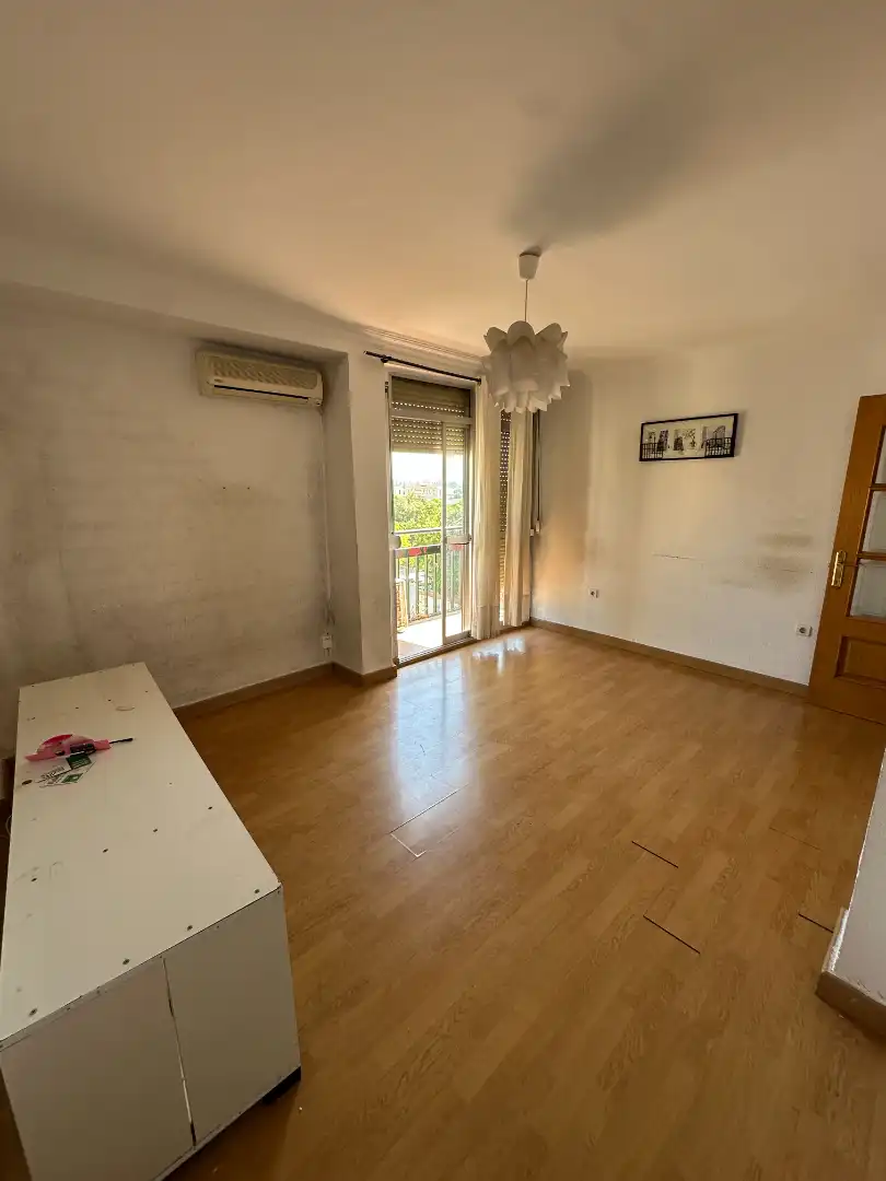 Habitación de Piso en venta en Camas con Aire acondicionado, Terraza y Balcón