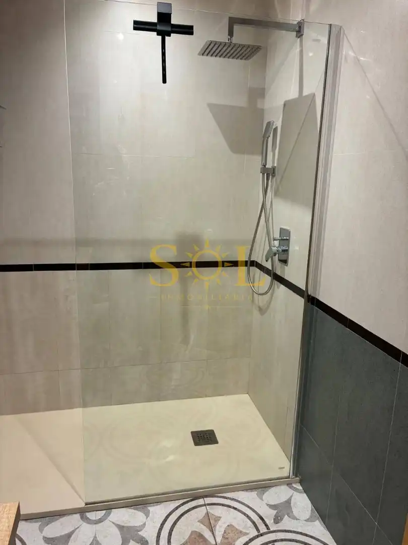 Piso con ascensor en venta en Calle Dos Hermanas, imagen 14
