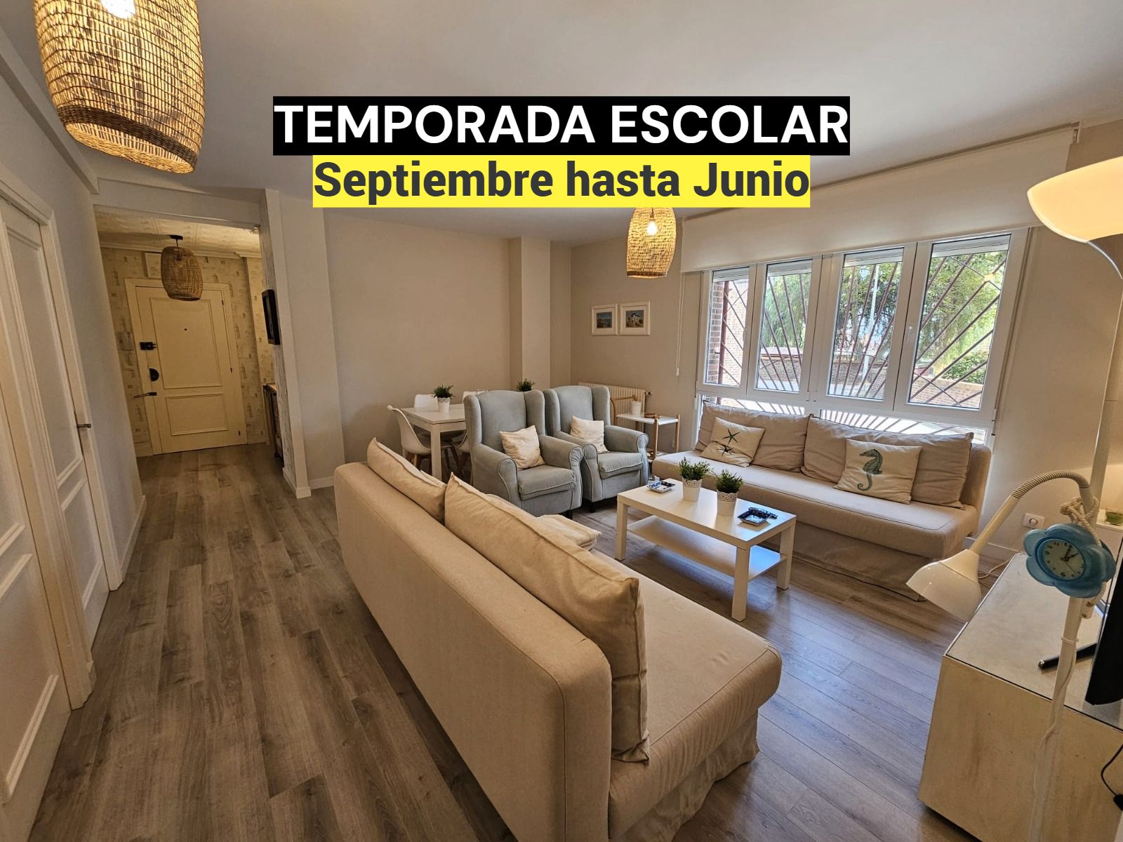 Sala d'estar de Pis de lloguer en Santander amb Calefacció, Moblat i TV
