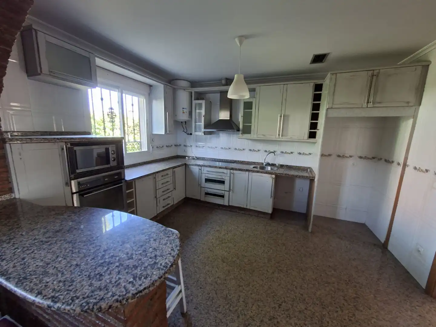Kitchen of Houses for sale in Plasencia  with Air Conditioner