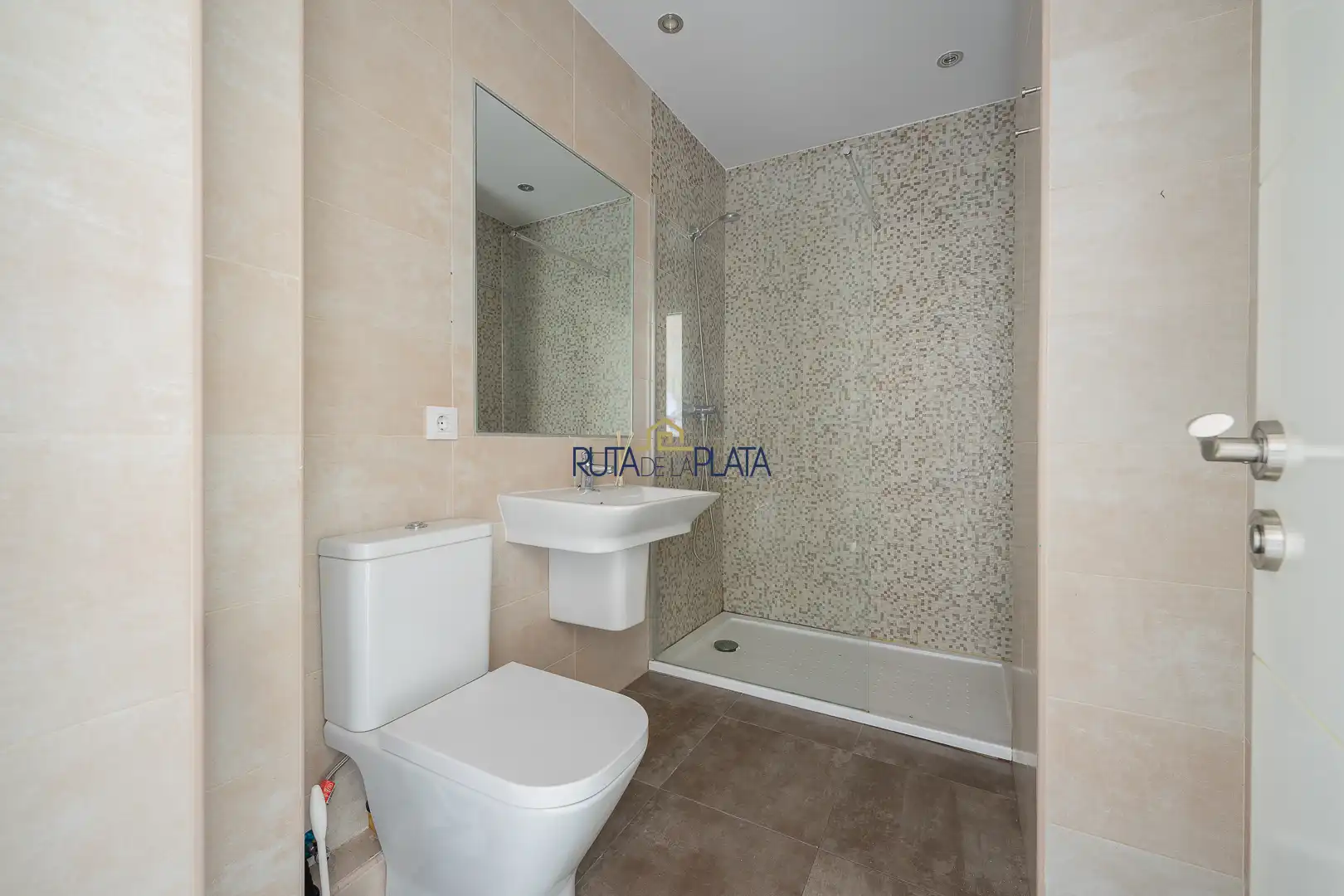 Baño de Piso de alquiler en La Pantoja