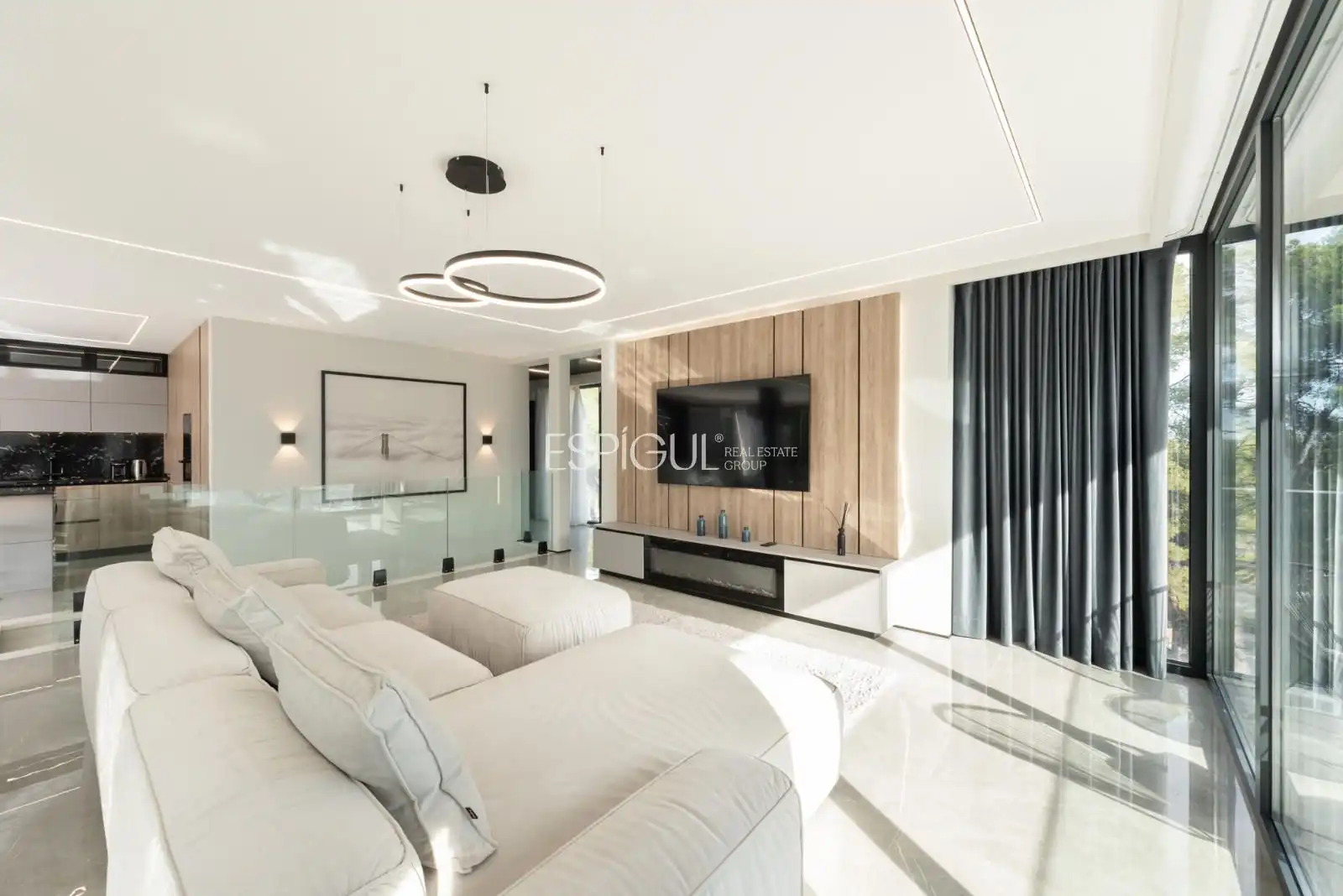 Living room of Houses for sale in Castelldefels  with Air Conditioner, Heating and Parquet flooring