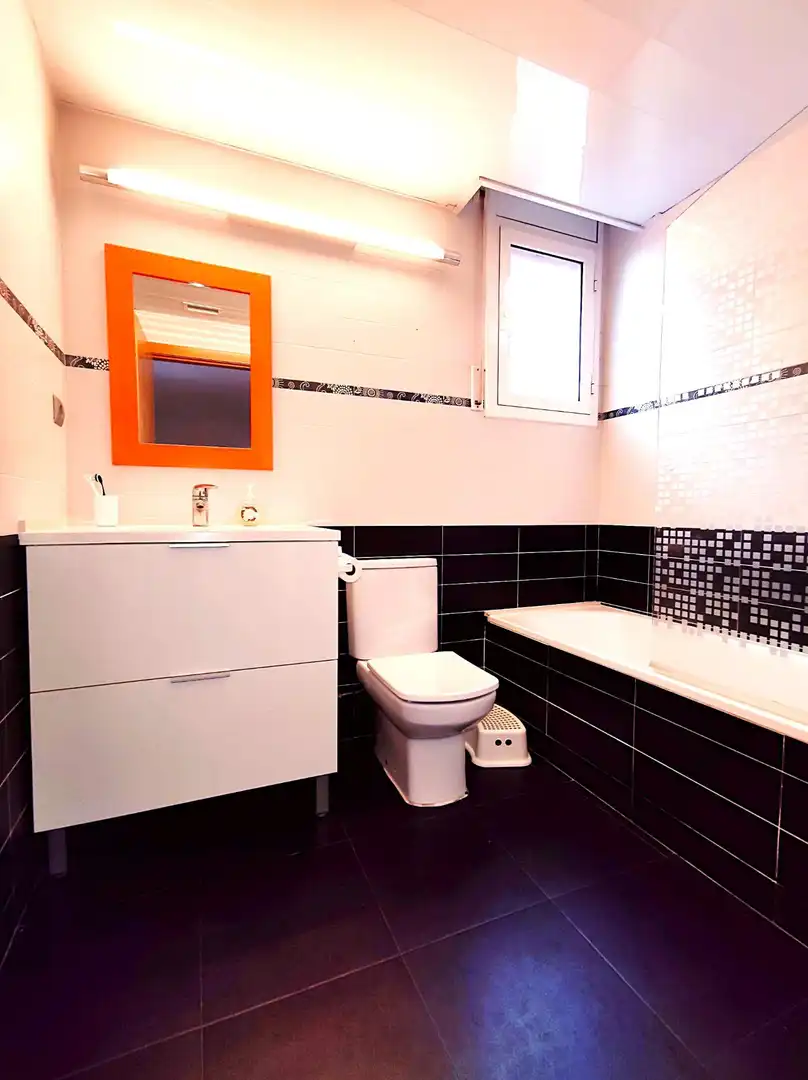 Baño de Casa o chalet en venta en Barcelona con Aire acondicionado, Parquet y Terraza