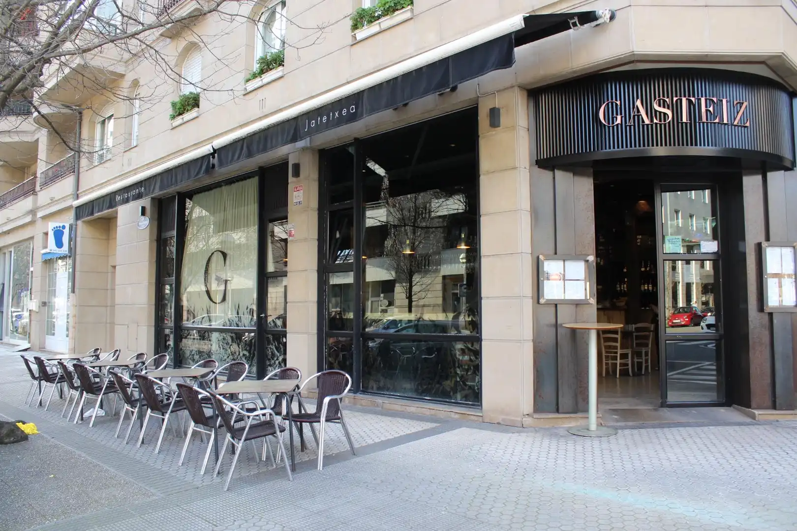Local en venda en Donostia - San Sebastián  amb Aire condicionat i Moblat