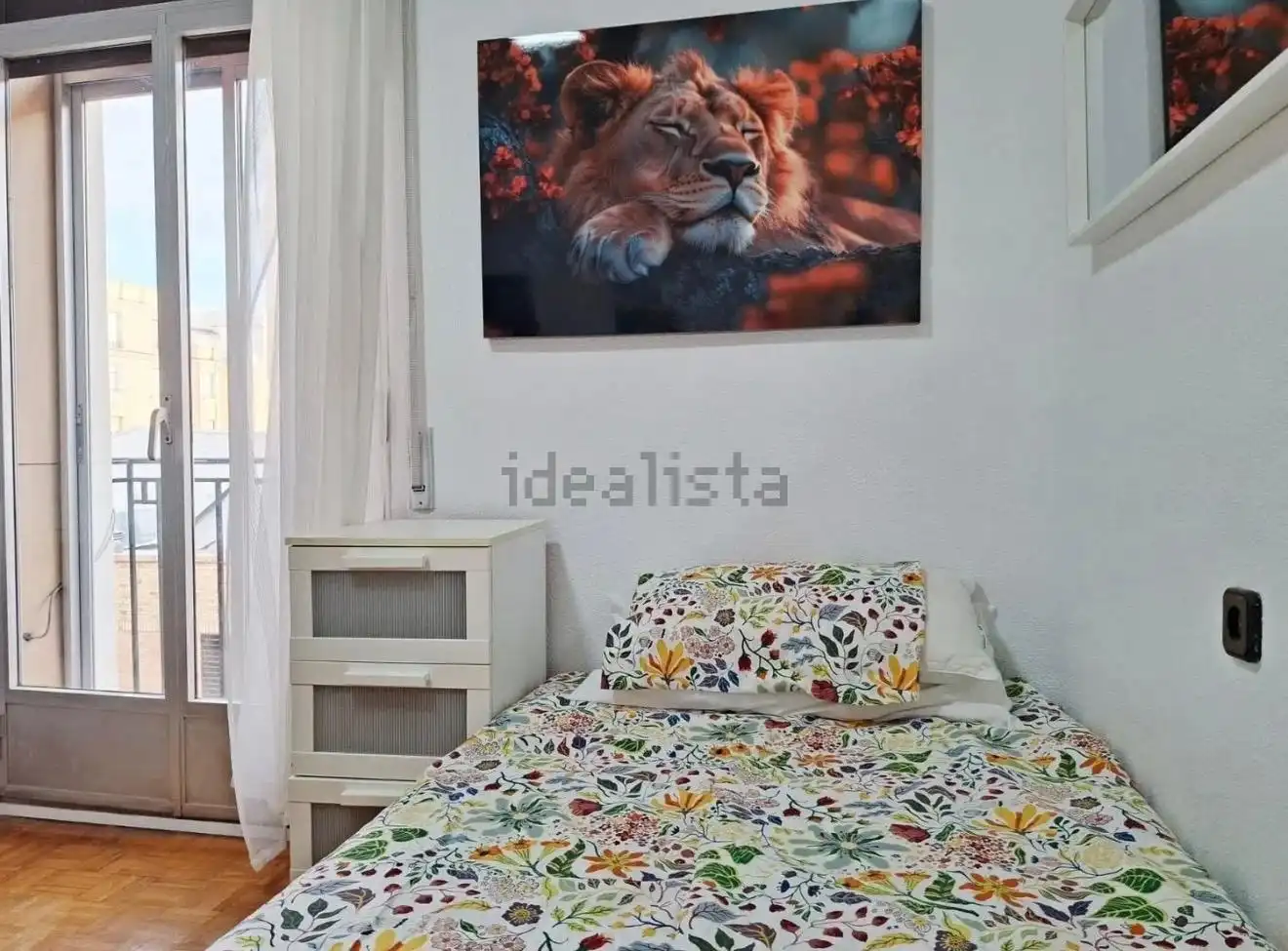 Habitación de Piso de alquiler en Madrid con Calefacción, Amueblado y Balcón