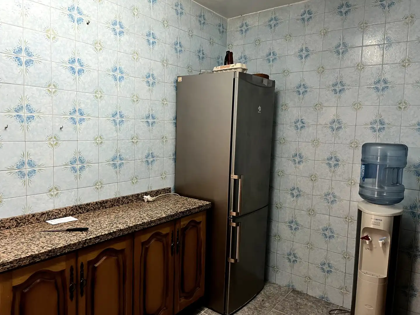 Cuina de Casa o xalet en venda en Vélez de Benaudalla amb Jardí privat i Moblat