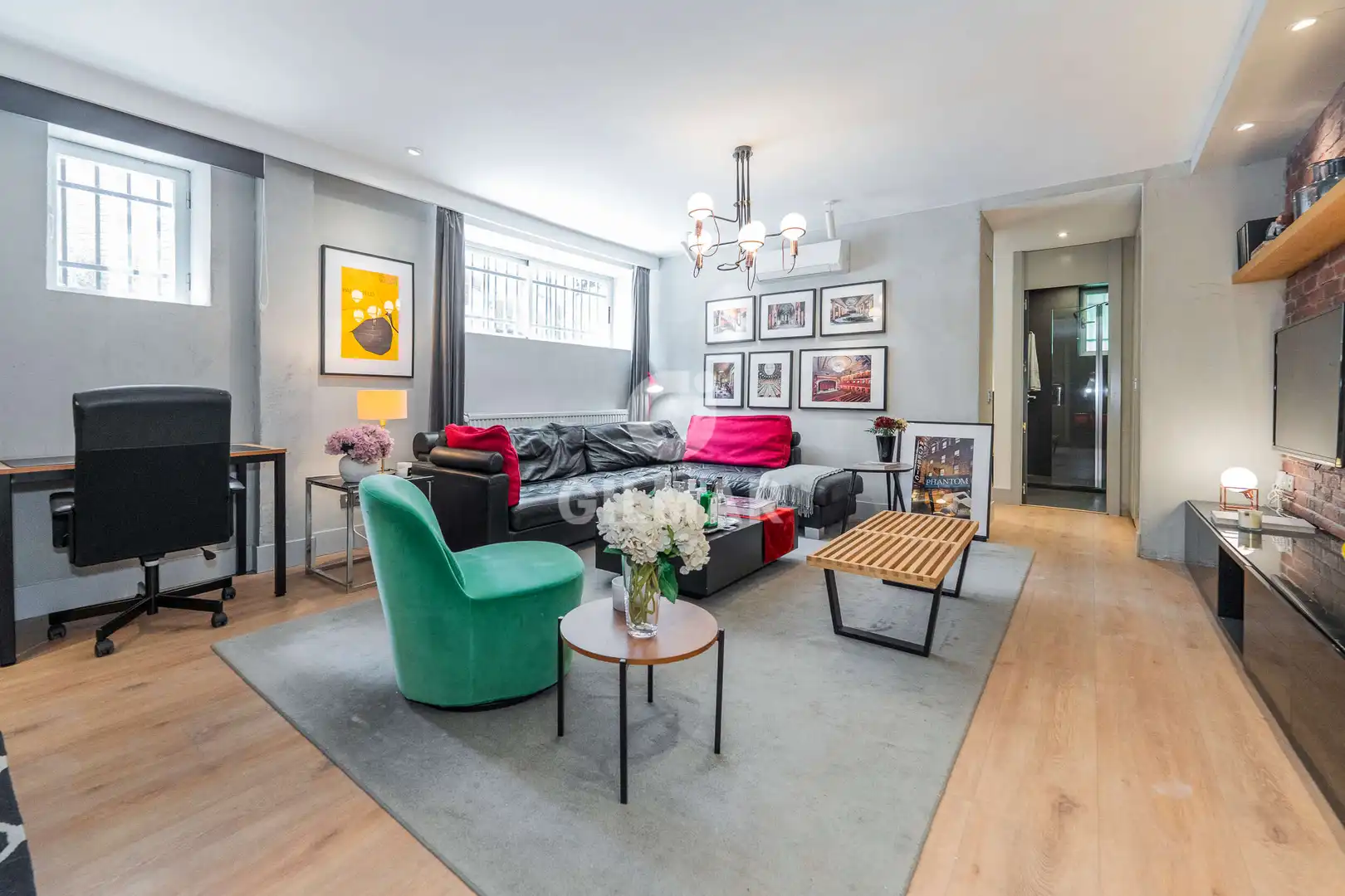 Living room of Flat for sale in Madrid  with Heating